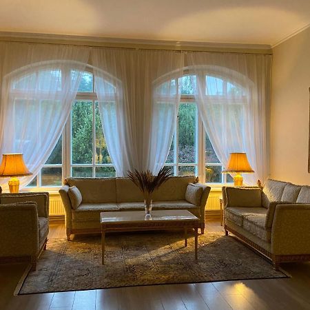 Karle Hotel Vitrupe Екстериор снимка