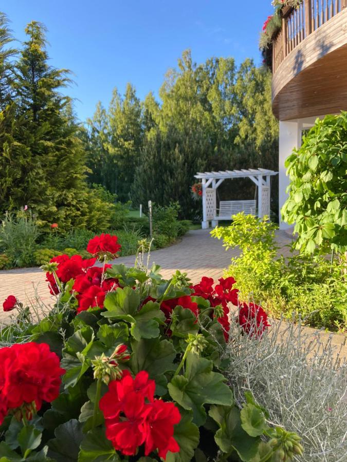 Karle Hotel Vitrupe Екстериор снимка